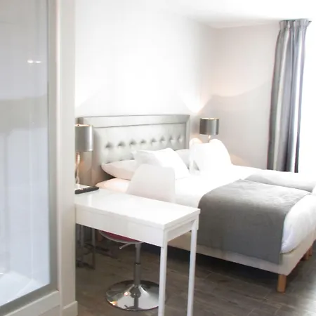 Champ De Mars Lejlighedshotel 2*