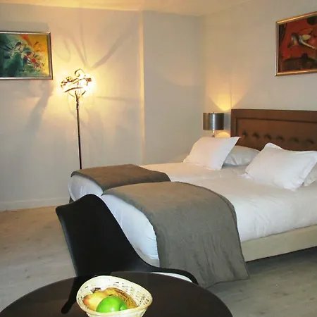 Champ De Mars Lejlighedshotel 2*
